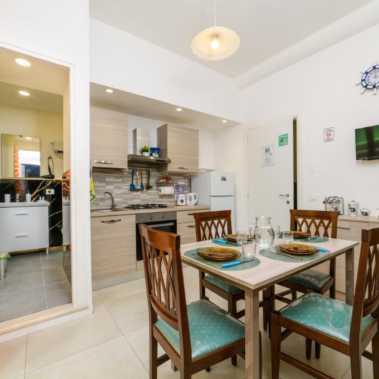 B&B Sorrento Mahal Kita - Three-Bedroom Deluxe Apartment - 9