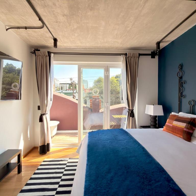 Maximo Mexico Hotel - Suite with Balcony - 1