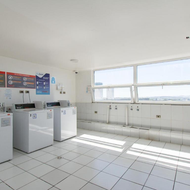 Vista Mirador Centro con Balcón Dúo - Three-Bedroom Apartment - 42
