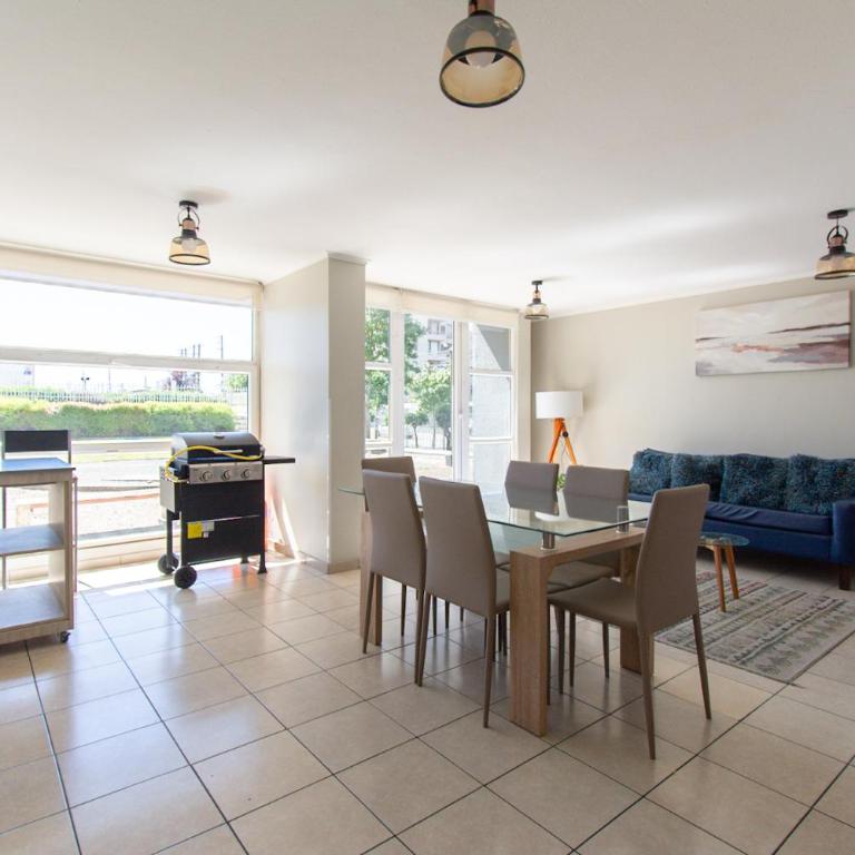 Vista Mirador Centro con Balcón Dúo - Three-Bedroom Apartment - 45