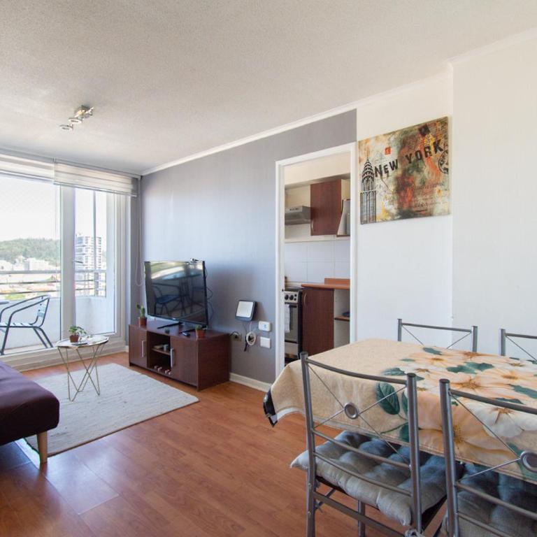 Vista Mirador Centro con Balcón Dúo - Three-Bedroom Apartment - 6