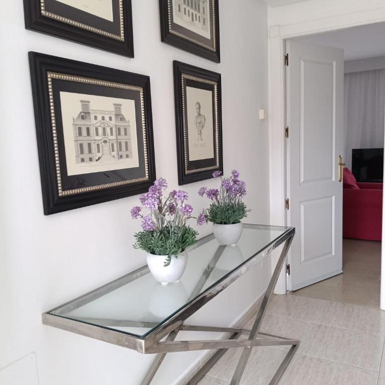Villa Elegante, with a private pool - Three-Bedroom Villa - 26
