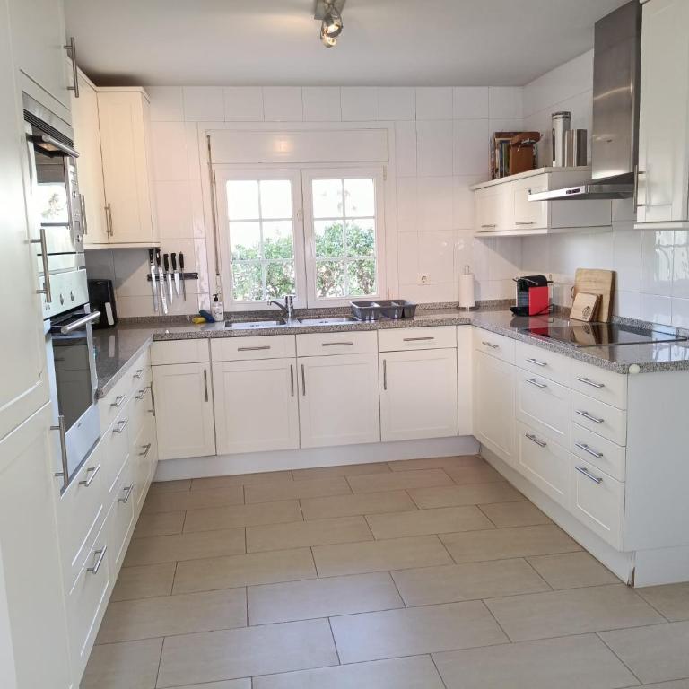 Villa Elegante, with a private pool - Three-Bedroom Villa - 22