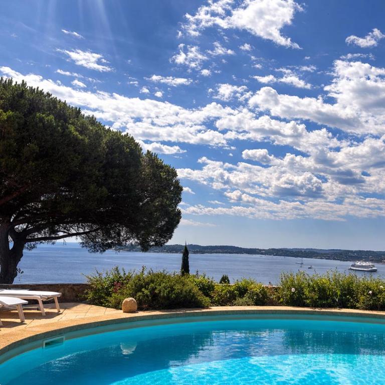 Villa Vue mer exceptionnelle golfe de saint -Tropez piscine 6ch 6 sdb 12 personnes - Villa - 38