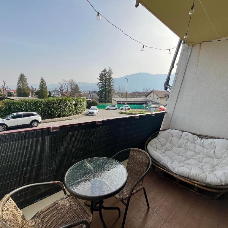 Nid du Lac - Studio cosy & moderne au bord du lac avec terrasse - One-Bedroom Apartment with Balcony and Mountain View - 20