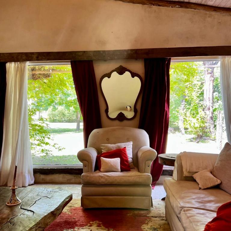 Momocho - Five-Bedroom House - 2