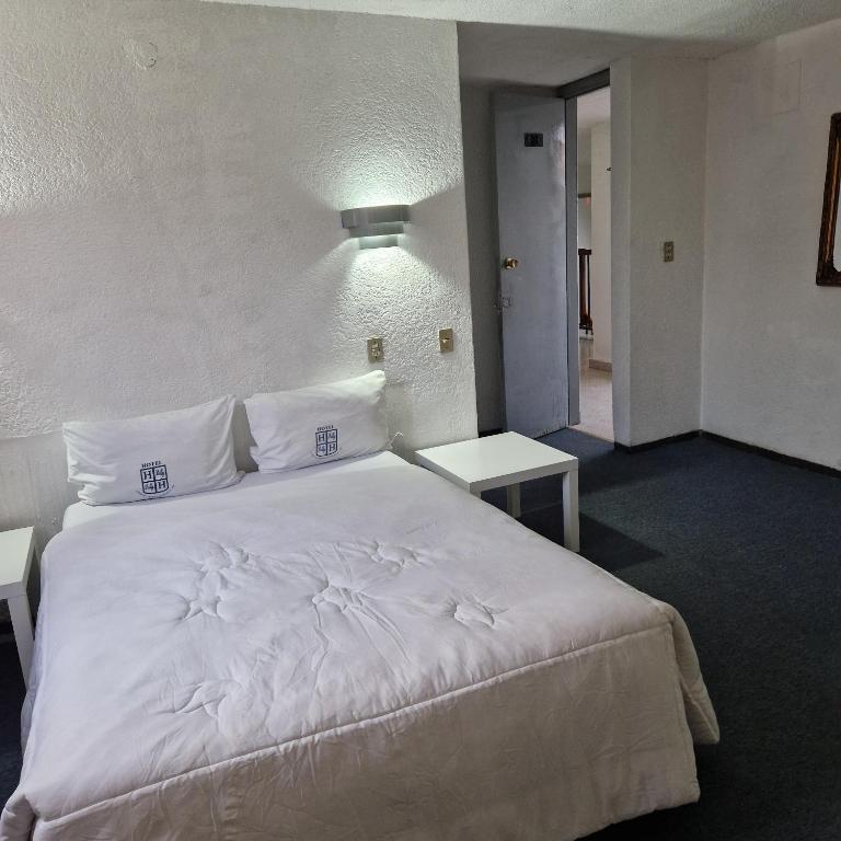 Hotel polly - Double Room - 3