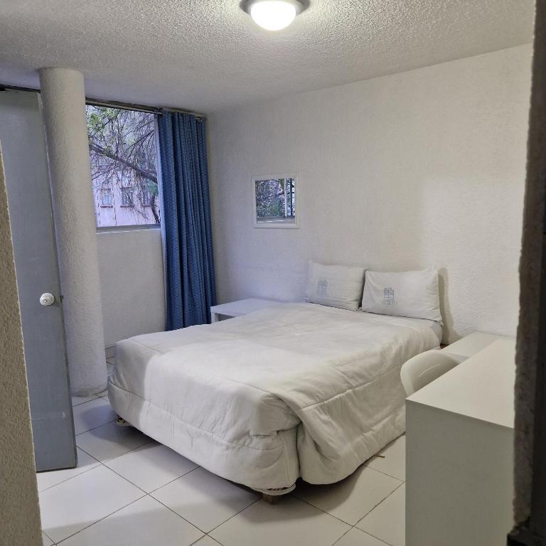 Hotel polly - Double Room - 8