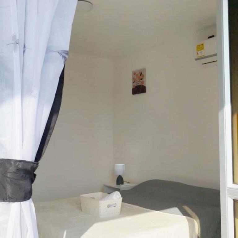 Moderno Apartamento con Aire Acondicionado - WIFI - Piscina - Aqualina Green - hasta 6 Huéspedes - Two-Bedroom Apartment - 8