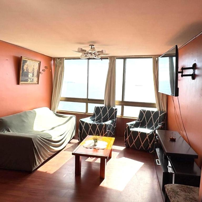 Vista al Mar, en Primera Línea, Mall a pasos - Three-Bedroom Apartment - 3