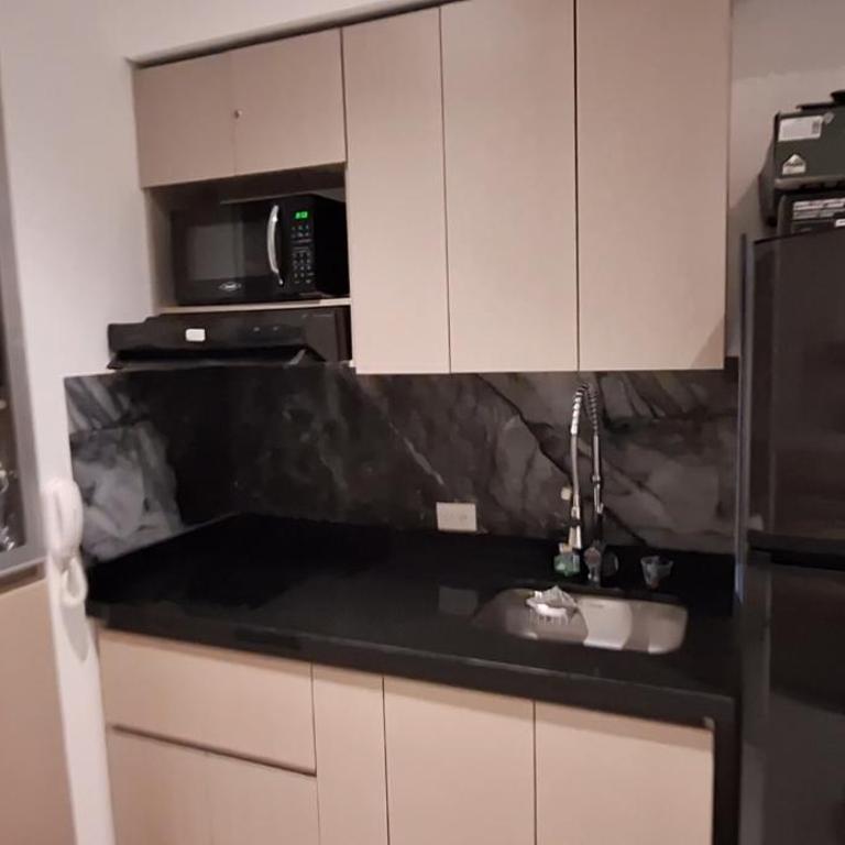 Moderno Apartamento cerca del aeropuerto - One-Bedroom Apartment - 4