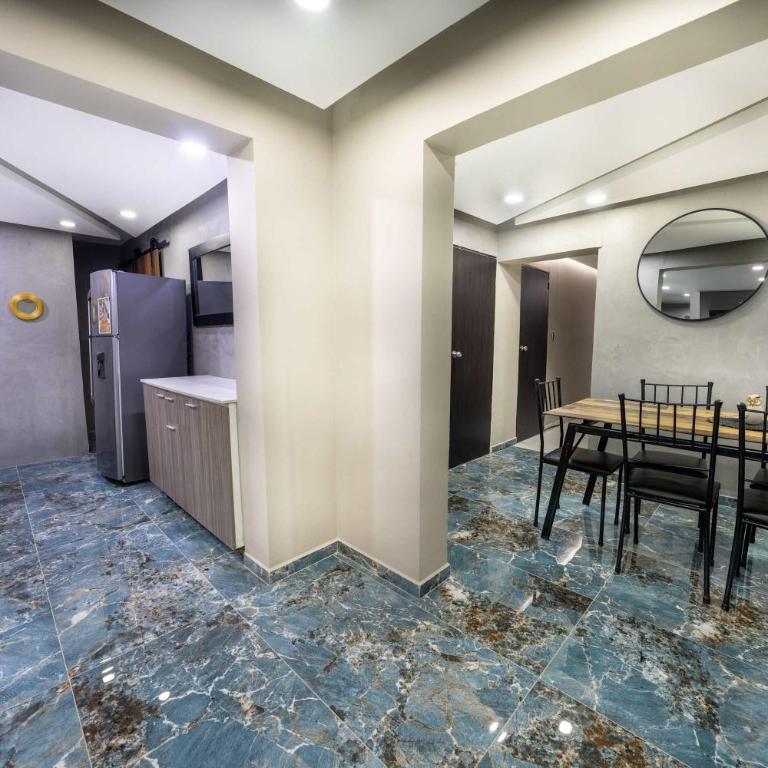 6 Habitaciones con un Jacuzzi Privado - Deluxe Apartment - 28