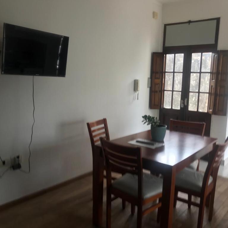 Monoamabiente en el corazón de Boulevard Galvez - One-Bedroom Apartment - 2