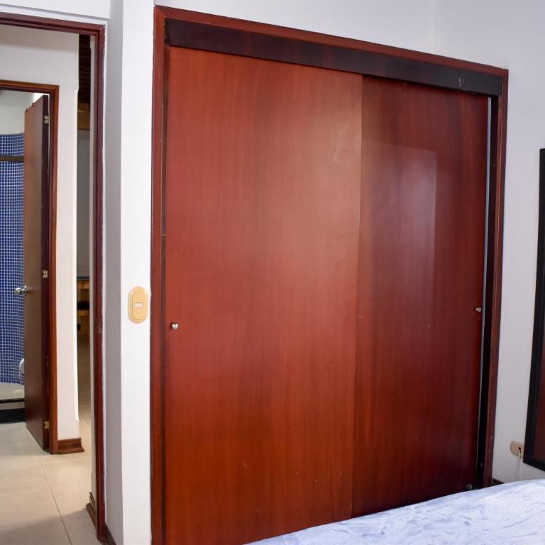 Habitación cómoda en Envigado - Habitación Doble con baño compartido - 3