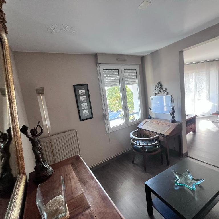 Vue cité - Appartement 2 Chambres - 3