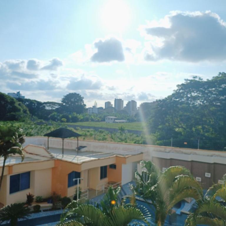 Apartamento impecable en Tonsupa, Conjunto Salaverry VI - Two-Bedroom Apartment - 9
