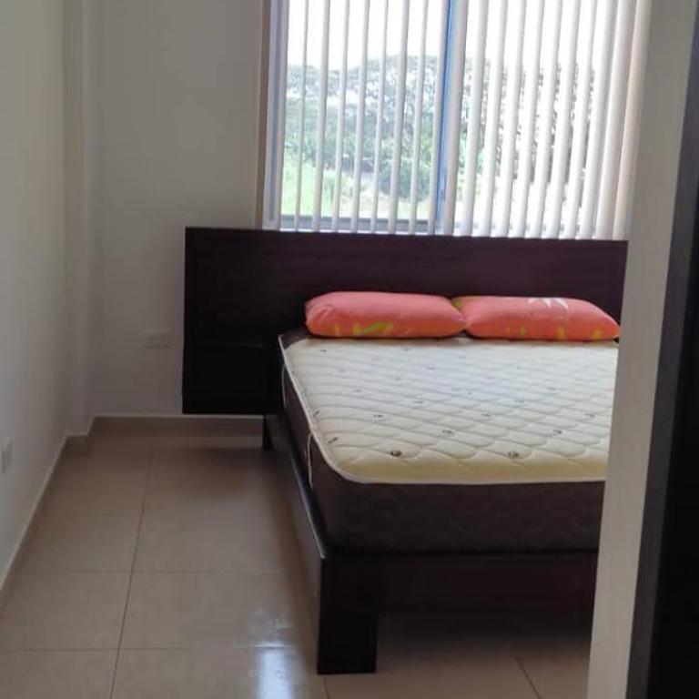 Apartamento impecable en Tonsupa, Conjunto Salaverry VI - Two-Bedroom Apartment - 10