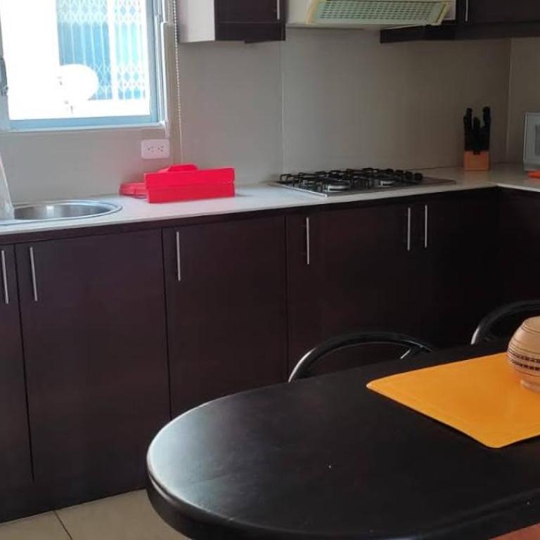 Apartamento impecable en Tonsupa, Conjunto Salaverry VI - Two-Bedroom Apartment - 11