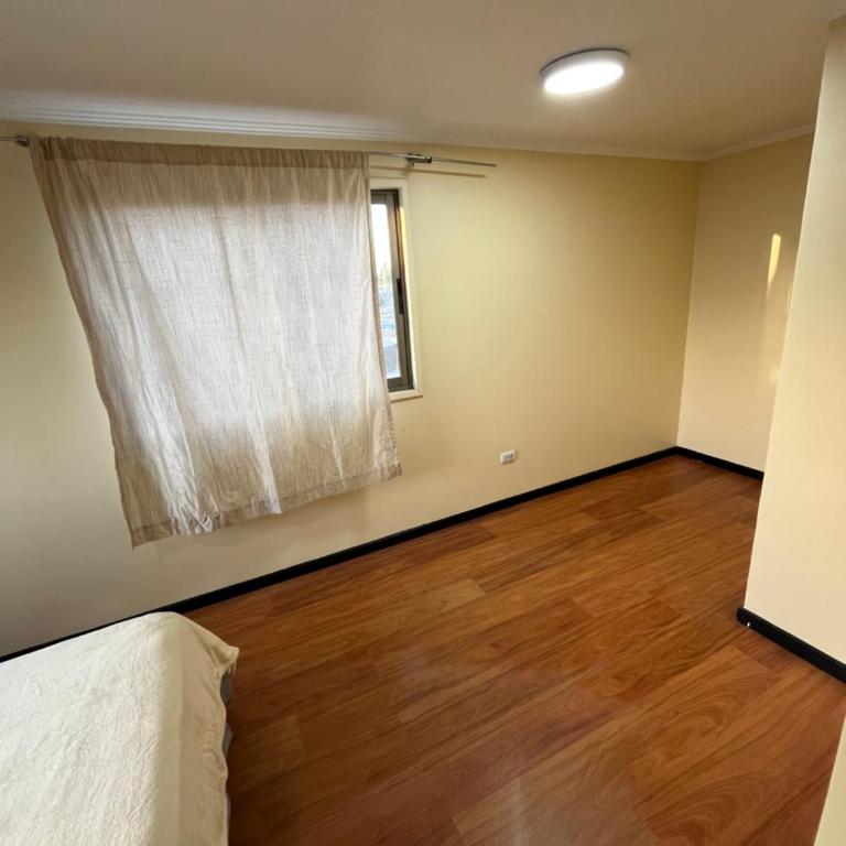 Fast Track SCL Airport - Double Room with Shared Bathroom - 5