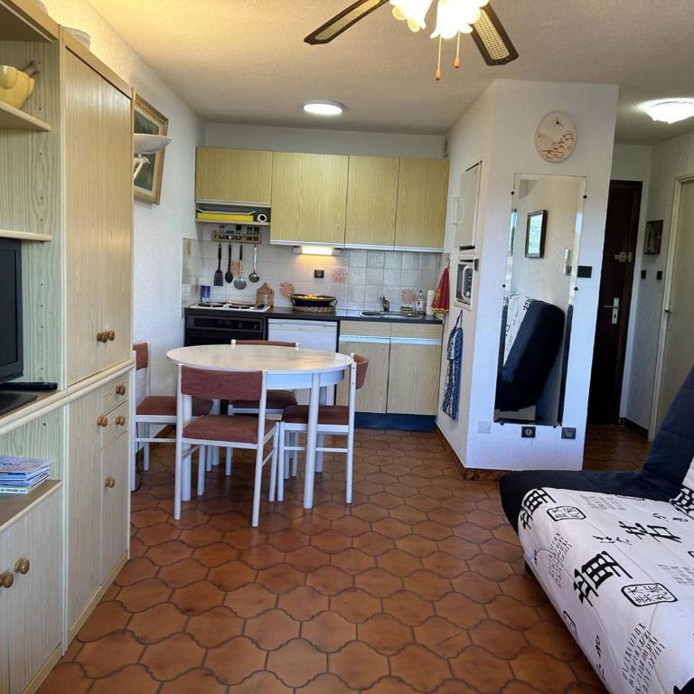 Appartement 2 pièces climatisé, vue mer à Bormes-les-Mimosas - FR-1-251-883 - Appartement - 3