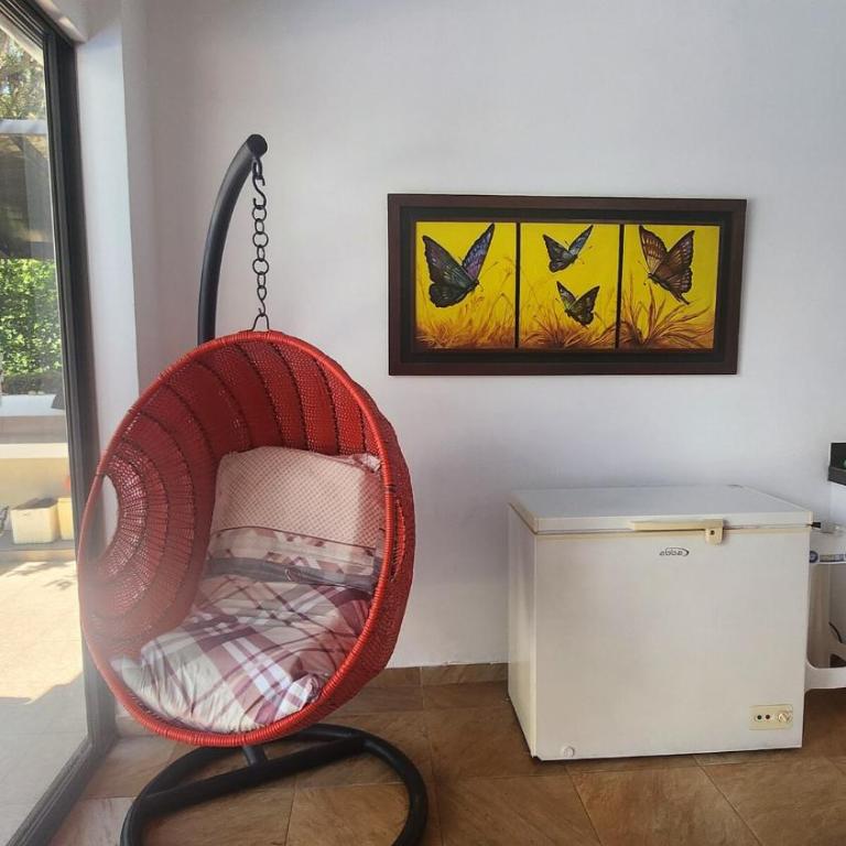 Casa Bella piscina privada en Carmen de Apicalá - Villa de 3 dormitorios - 1