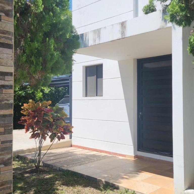 Casa Bella piscina privada en Carmen de Apicalá - Villa de 3 dormitorios - 23