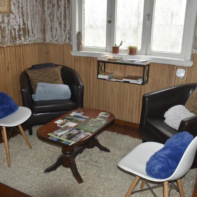 Estación Hostel - Single Room with Shared Bathroom - 28