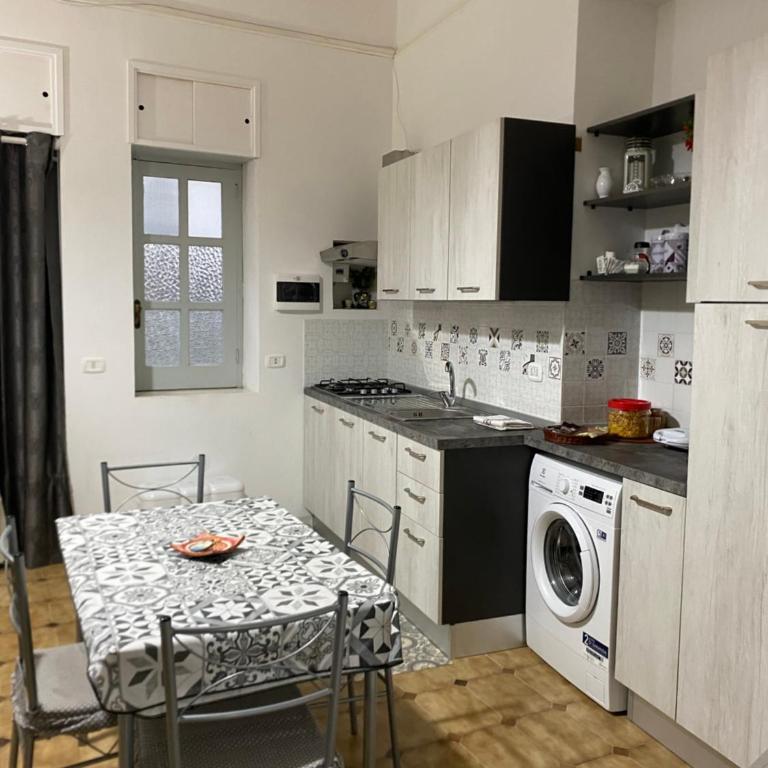 Via Roma 55 - Appartamento con 2 Camere da Letto - 29