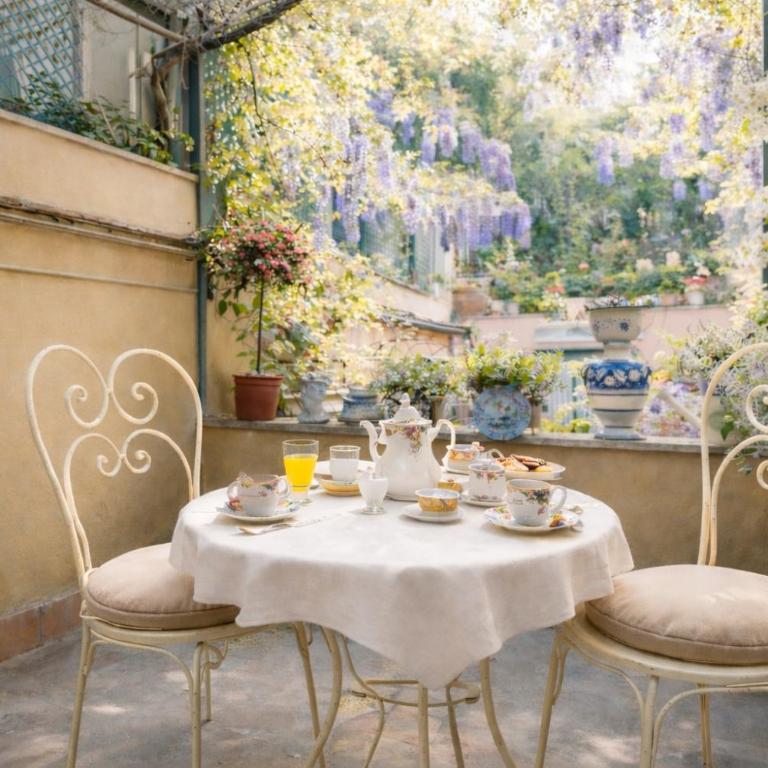 Entire Loft in Via Margutta 2BR -2BA Private steam bath Inside The loft - Two-Bedroom Apartment - 2