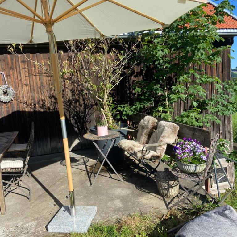 Allgäu Cottage - traumhafter Blick in die Schweizer Berge - Maisonette-Apartment - 7