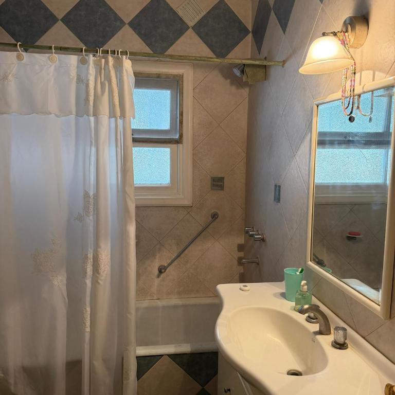 Paz - Two-Bedroom House - 5