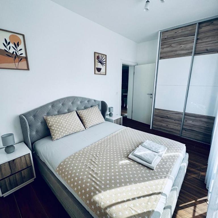 K-Club Apartments - Two-Bedroom Apartment with Terrace and Sea View - 33