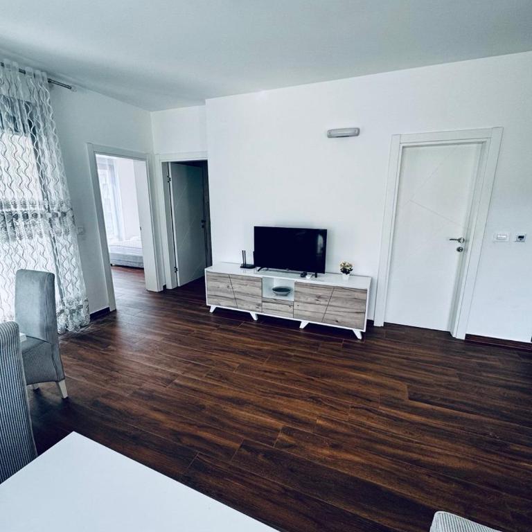 K-Club Apartments - Two-Bedroom Apartment with Terrace and Sea View - 32