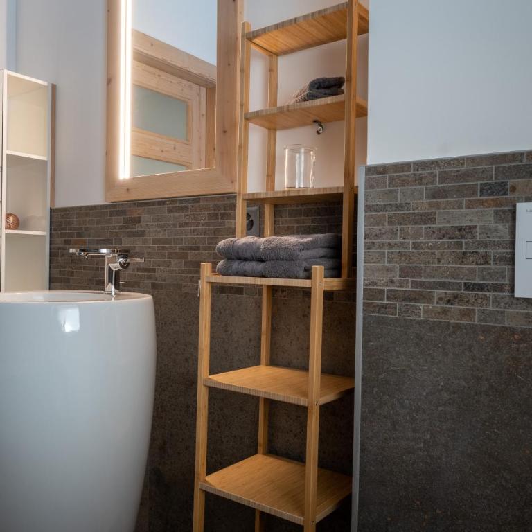 Dixence Resort Luxury Top Floor Apartment with Jacuzzi - Apartment - 15