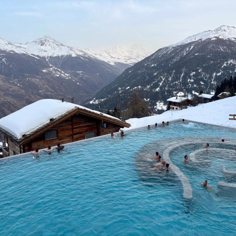 Dixence Resort Luxury Top Floor Apartment with Jacuzzi - Apartment - 21