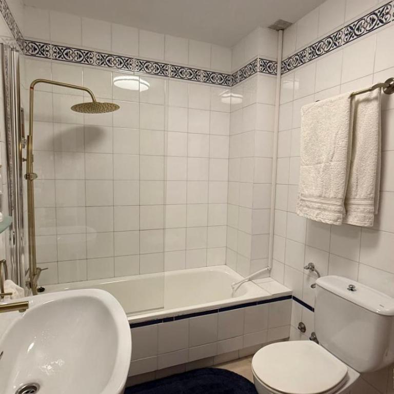 apartamento de Los Locos - Two-Bedroom Apartment - 25