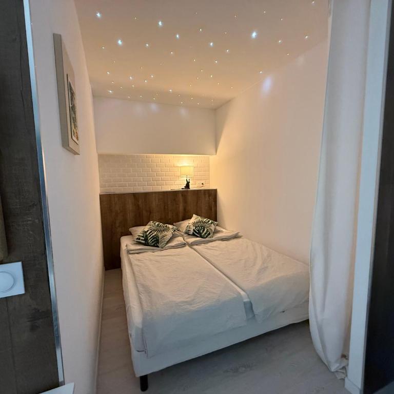Beach Studio in Golfe-Juan near Cannes and Antibes - Appartement - Vue sur Mer - 9