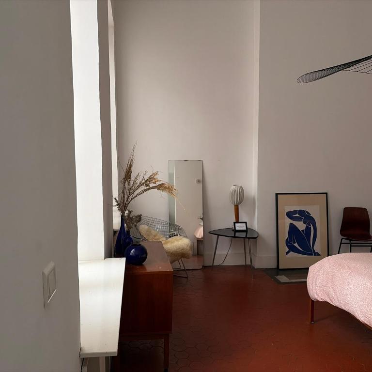 Liberté - Chambre Double avec Salle de Bains Privative - 1