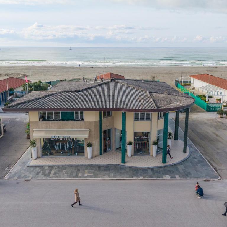 Intero Appartamento sul mare Passeggiata Viareggio - Appartamento con 3 Camere da Letto - 42