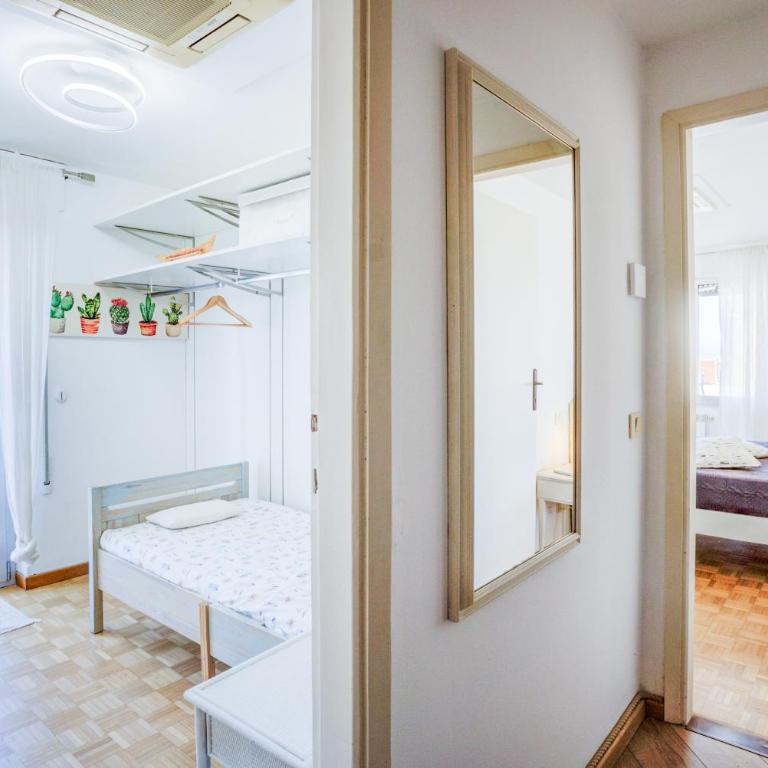 Intero Appartamento sul mare Passeggiata Viareggio - Appartamento con 3 Camere da Letto - 35