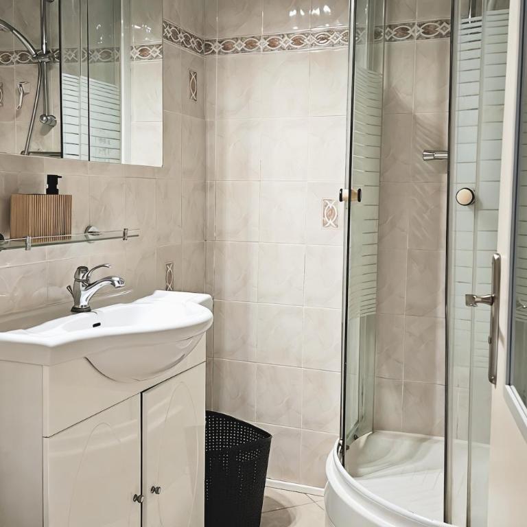 Cozy duplex with swimming pool and terrace in Fréjus - Appartement 1 Chambre - 15