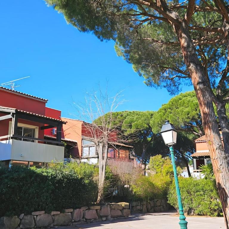 Cozy duplex with swimming pool and terrace in Fréjus - Appartement 1 Chambre - 19