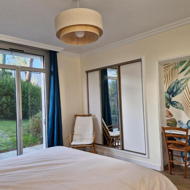 Les Jardins du Vincin - Chambre Lit King-Size - Vue sur Jardin - 7