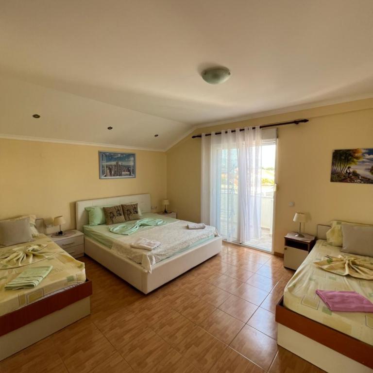 Apartments Belmare - One-Bedroom Apartment - 8