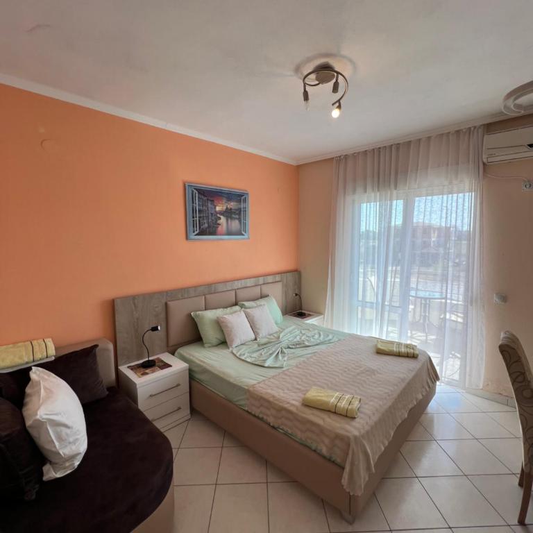 Apartments Belmare - Triple Room with Balcony - 6