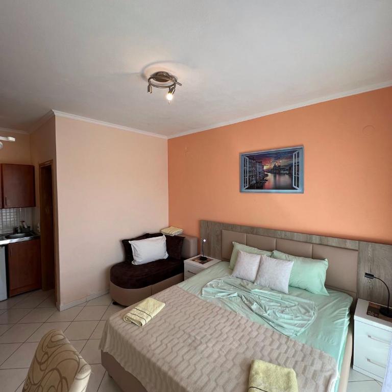 Apartments Belmare - Triple Room with Balcony - 8