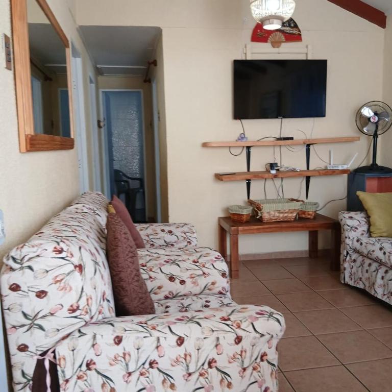 Casa turistas Pinamarga - Two-Bedroom House - 13