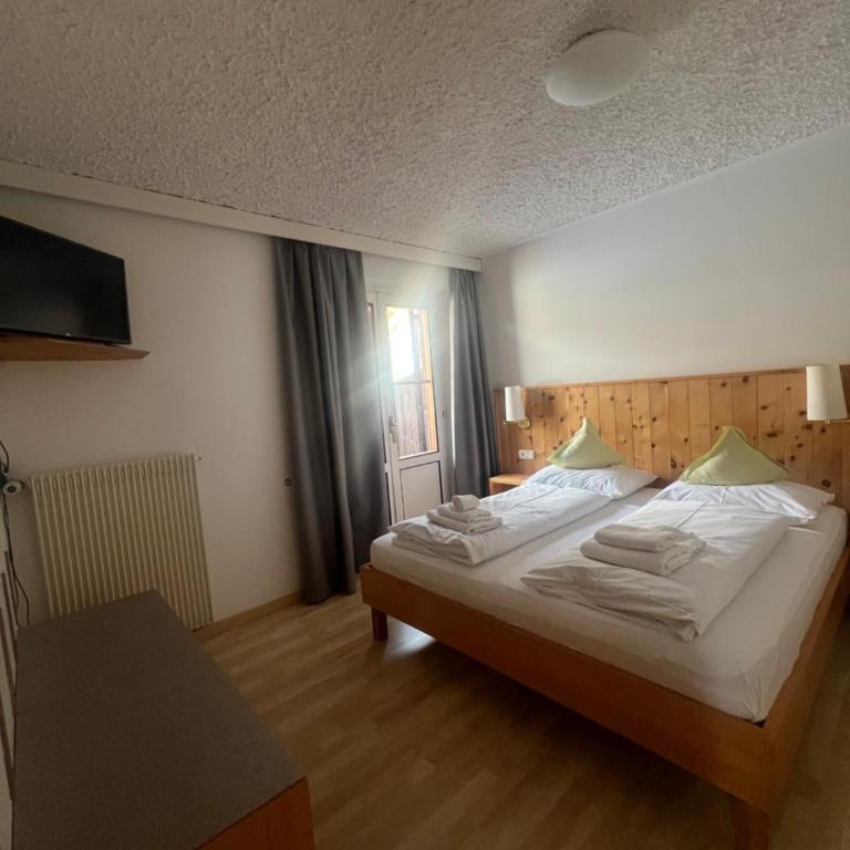 LAKE & RIVER Hotel - Double Room with Balcony - 1