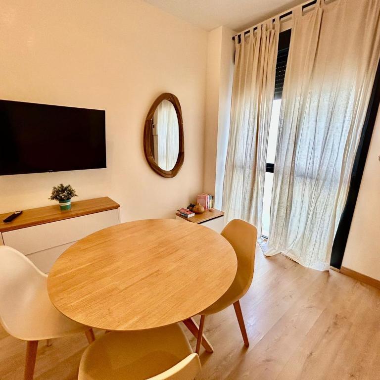 Heart of Malaga Rooftop Pool with Private Parking - Apartamento de 1 dormitorio - 9