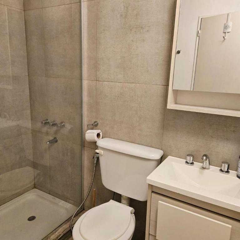 Senderos de Mendoza sobre civit al 53 - Three-Bedroom Apartment - 4